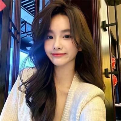 阳光灿烂的女人
